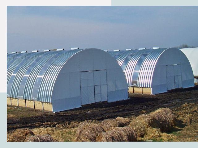 Сельскохозяйственные здания в Дагестанских Огнях